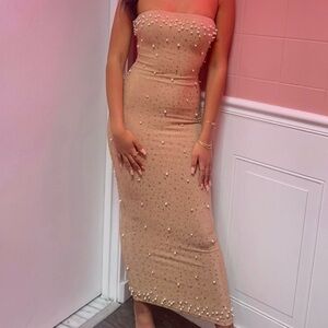 Elegant Strapless Tan Dress